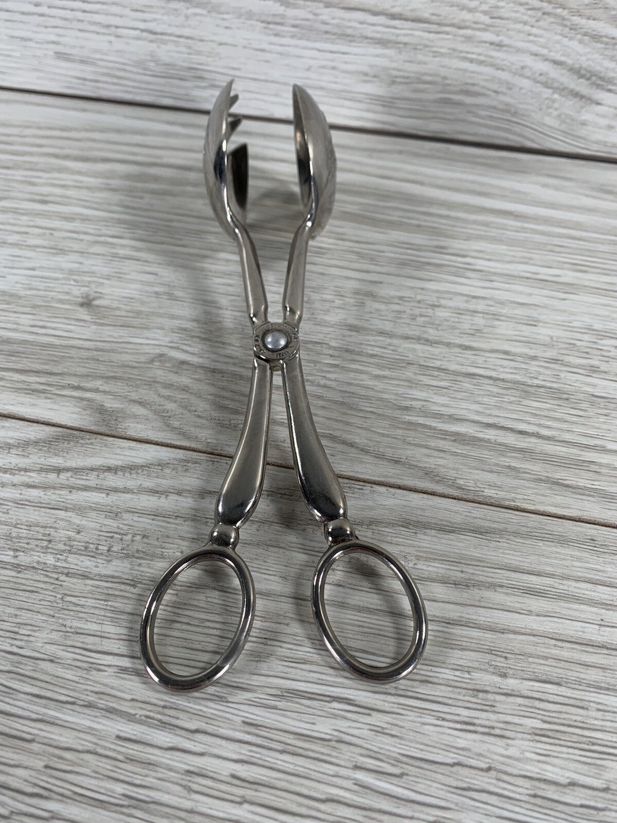 Silverplated Tongs E.P. Zing Server Grapevine Embossed Made in Italy Scissor