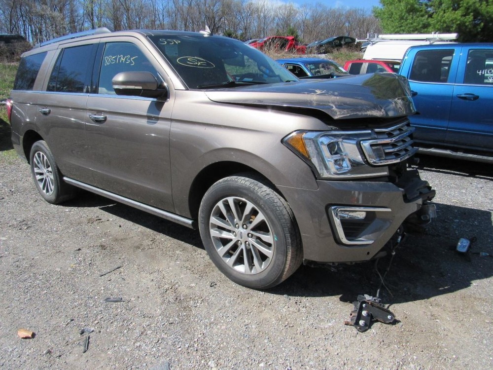 Fuse Box Engine Fits 18-21 NAVIGATOR 1040855