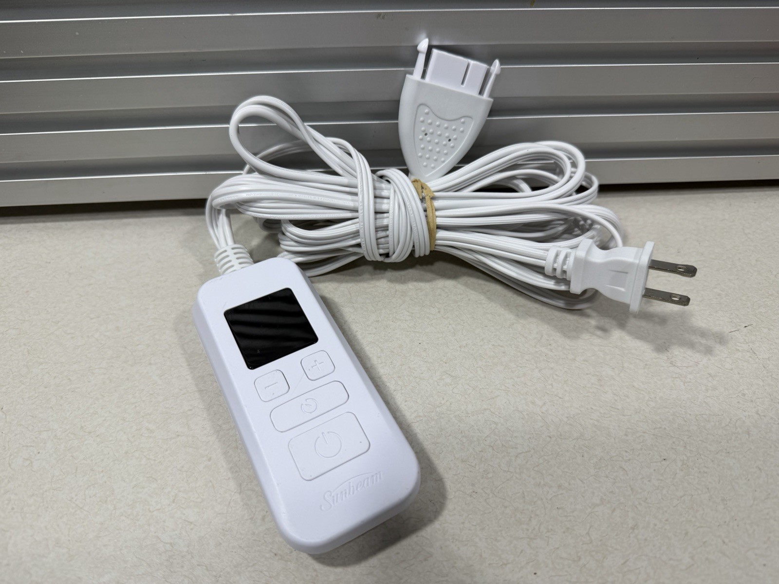 Sunbeam Mattress Heated Pad Remote Controller BCCY-A24 60hz 100w - Free Shipping