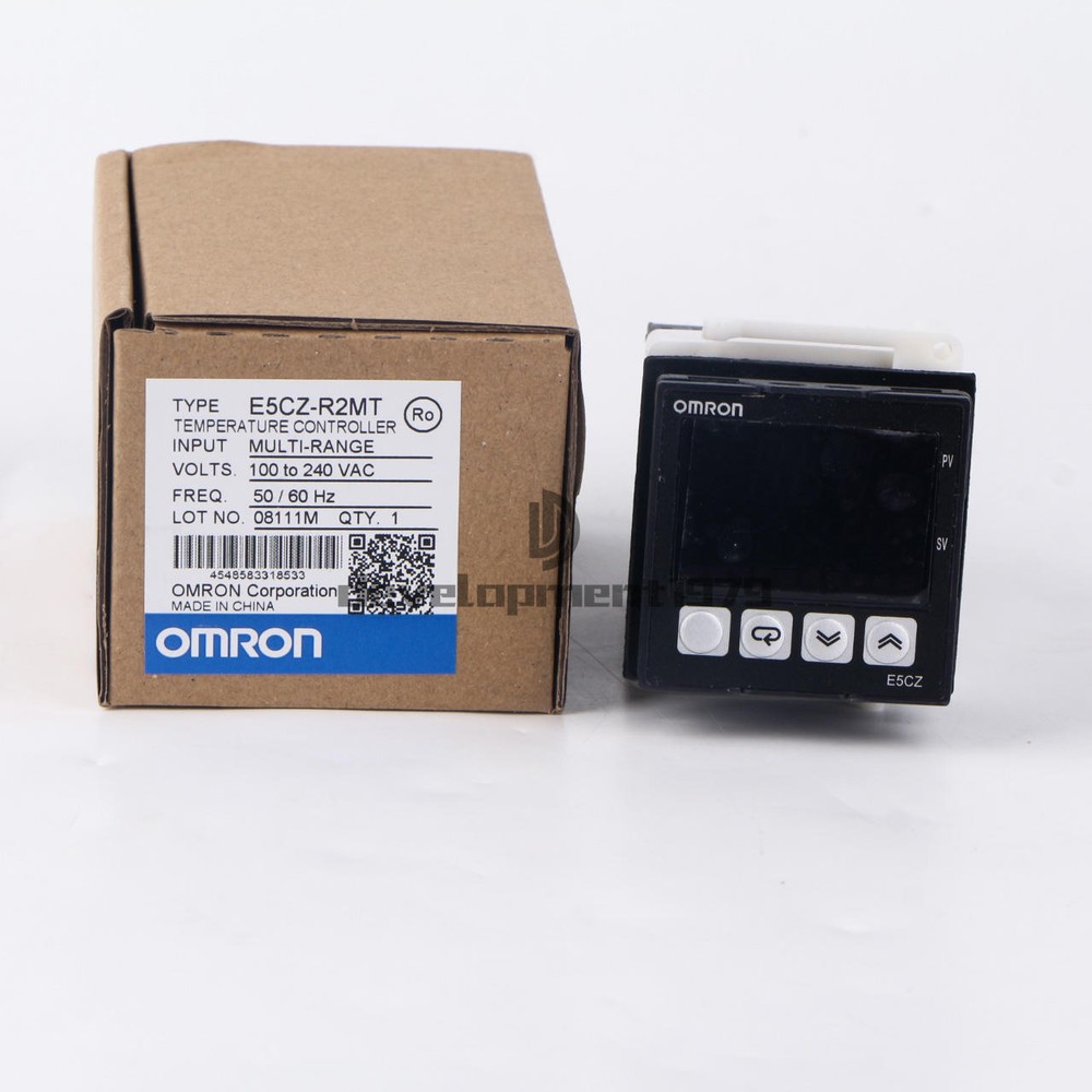 One Omron E5CZ-R2MT Temperature Controller 100-240VAC E5CZR2MT New