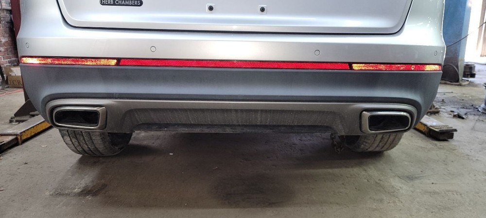 19 Lincoln Nautilus Camera Projector