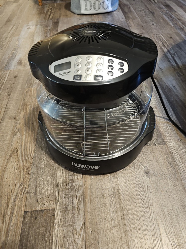nuwave pro plus Oven New  Never Been Used