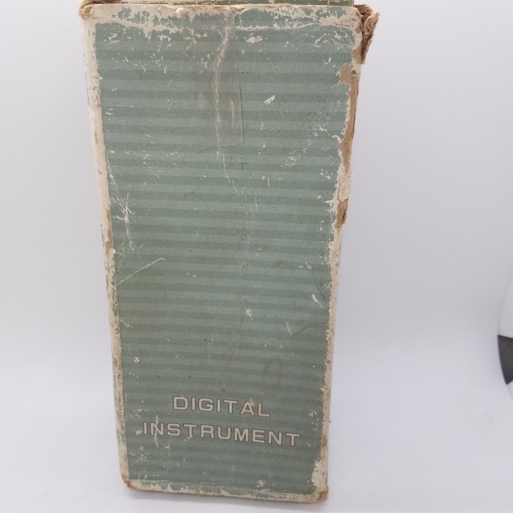 EXTECH Light Meter with Remote Sensor 0-50,000 Lux Analog/Digital Output