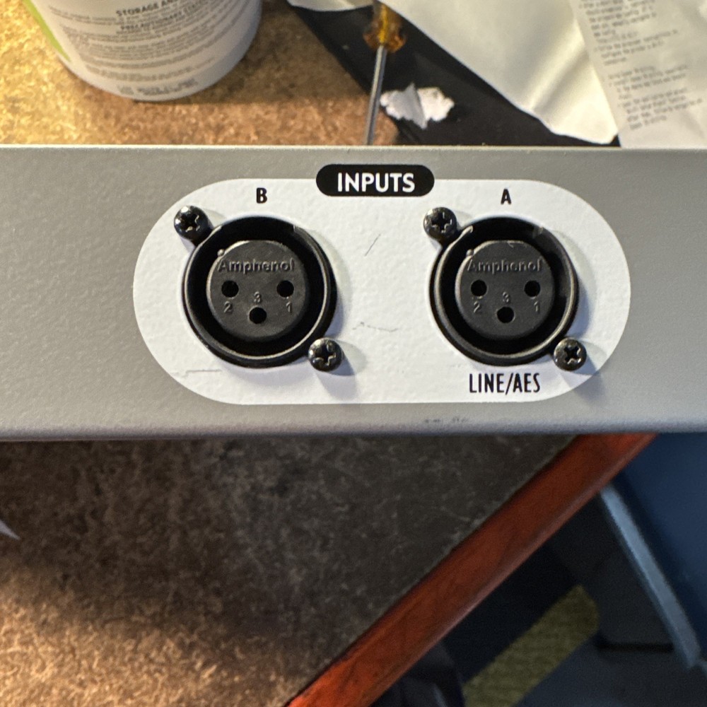 Peavey VSX 26 DSP SPEAKER CONTROLLER *Read*