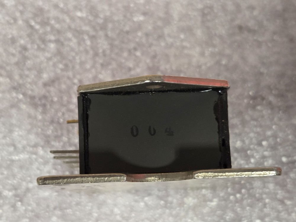 '1 PIECE' - PN# FBH-60-004, FBH-60-4 - LAMBDA - POWER HYBRID VOLTAGE REGULATOR