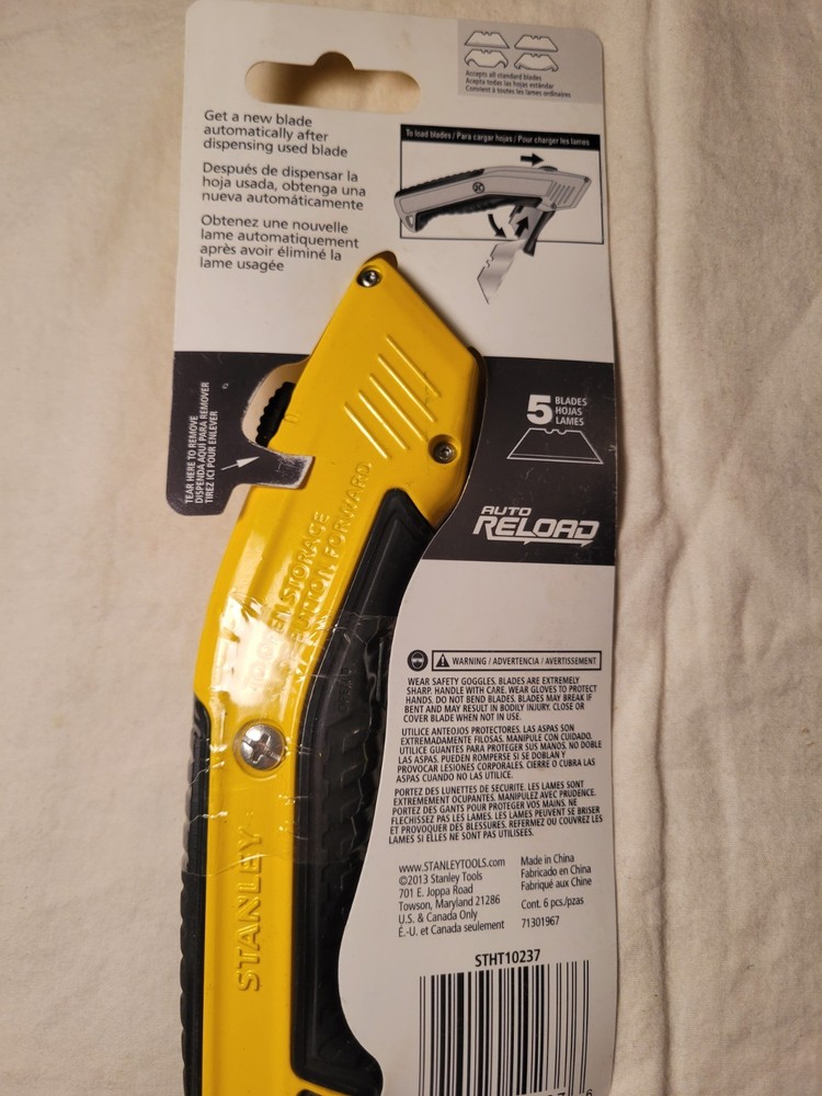 Stanley Instantfeed Auto Reload Utility Knife STHT10237