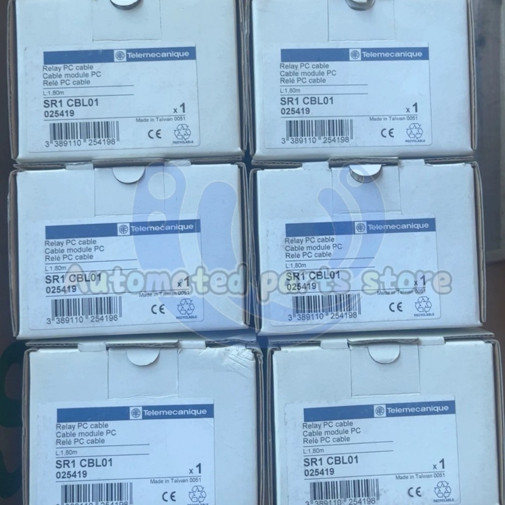 1PCS Schneider SR1CBL01 Programmable cable Sealed