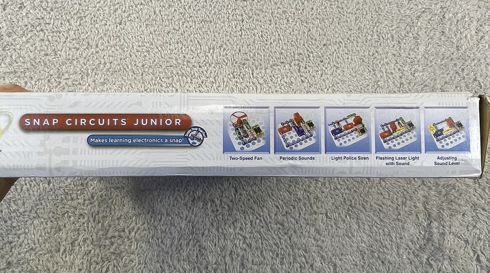 Snap Circuits Junior Over 100 Electronic Projects Over 30 Parts Preowned