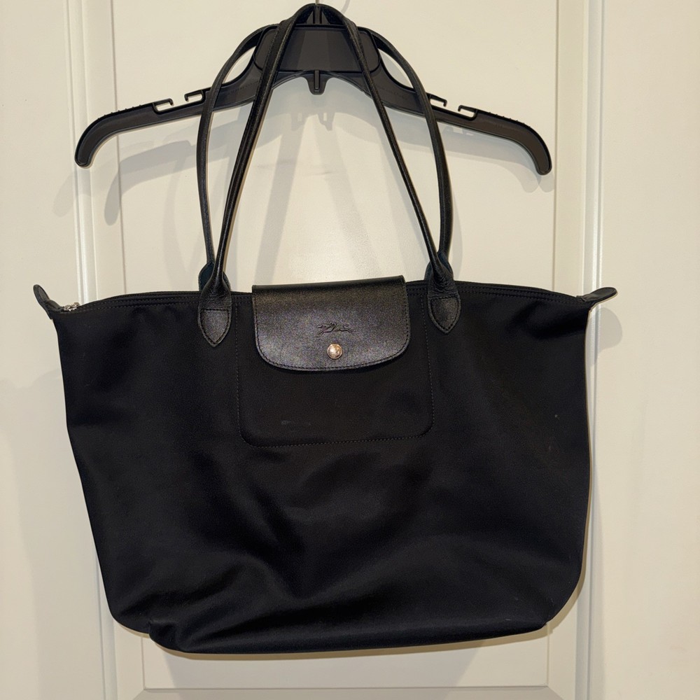 Longchamp Nylon Le Pliage Medium