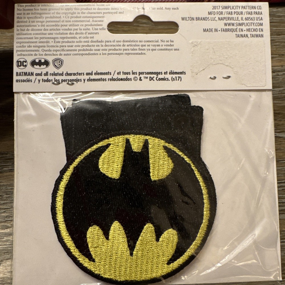 Simplicity Shoe Embellishment DC Batman New