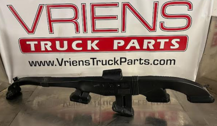 KENWORTH KENWORTH DUCT-PANEL F66-2361