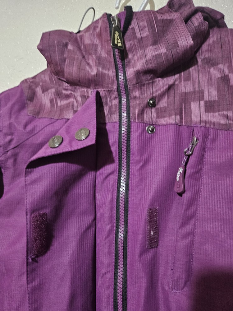 synthetic snowboarding jacket, Morrow Women's Medium snowboard 🏂
