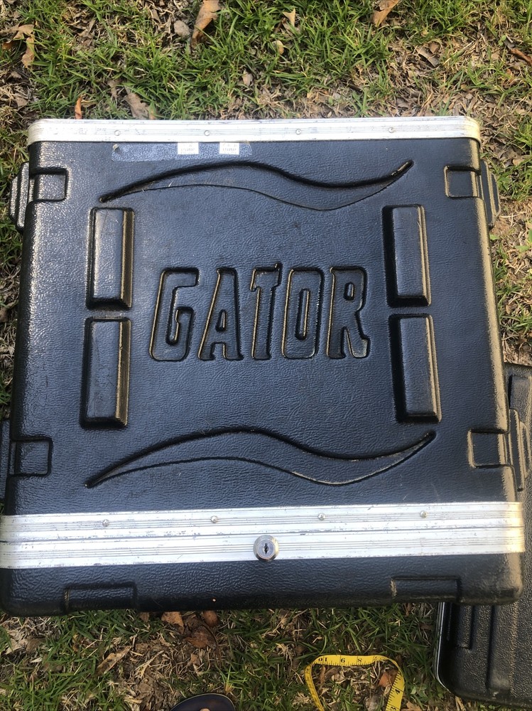 Gator case deluxe polycore 19 instrument case Read Full Description