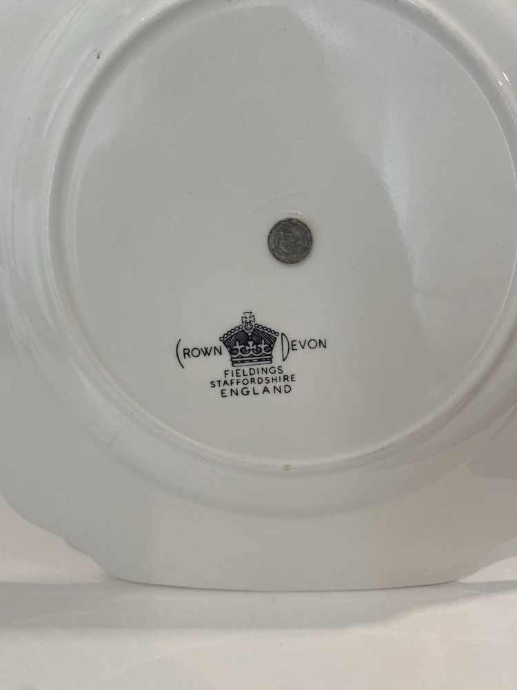 Tier Service Plate Crown Devon England