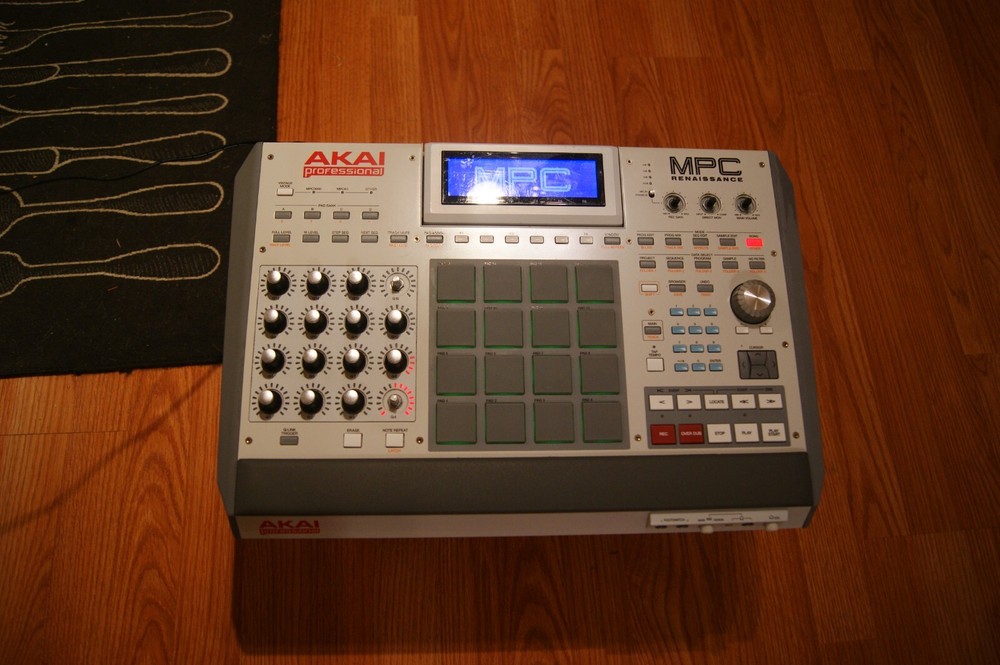 AKAI PROFESSIONAL  RENAISSANCE MPC