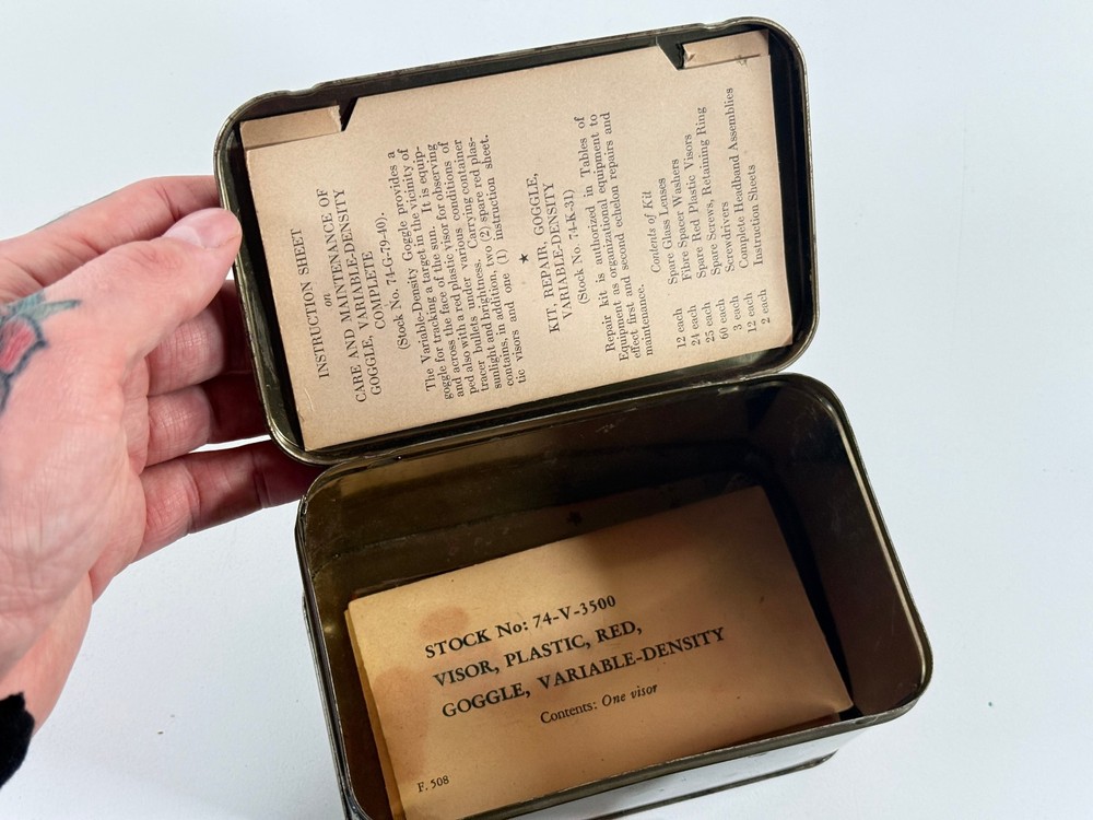 WW2 Variable Density Goggles w/ Tin glasses red visor 74-G-79-40 goggle mask