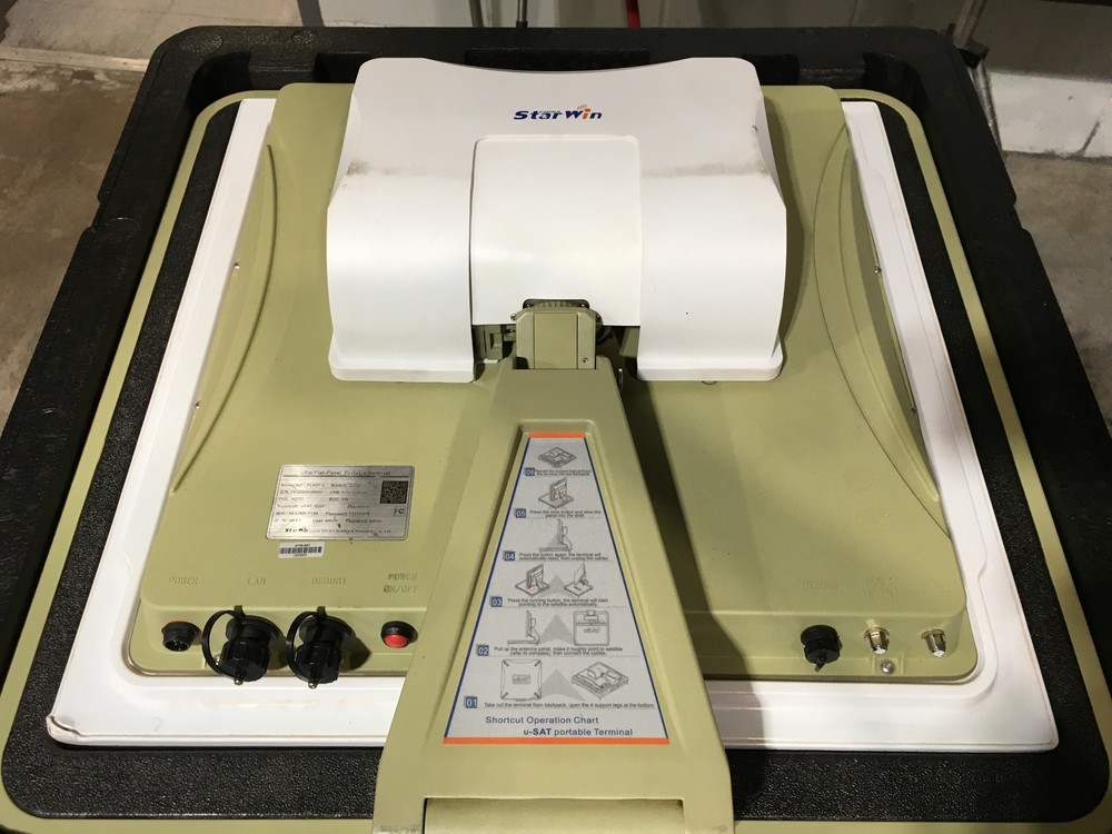 Starwin uSAT Flat-Panel Portable Terminal FL60P-E w/ Foam Case & Power Cable