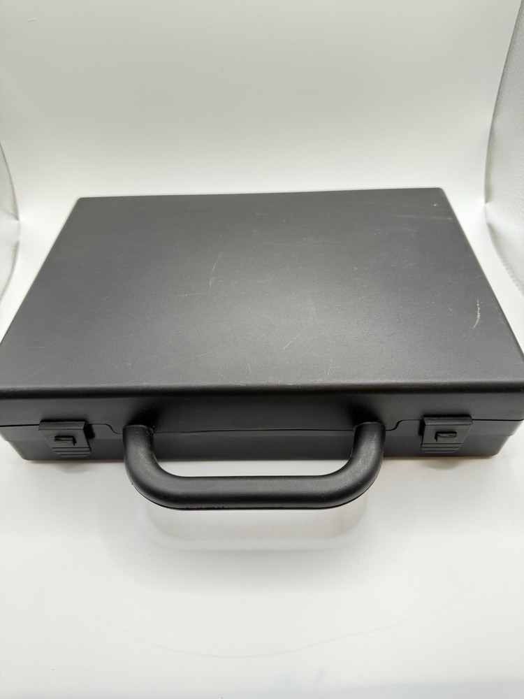 The Oyster current calibrator model 412300