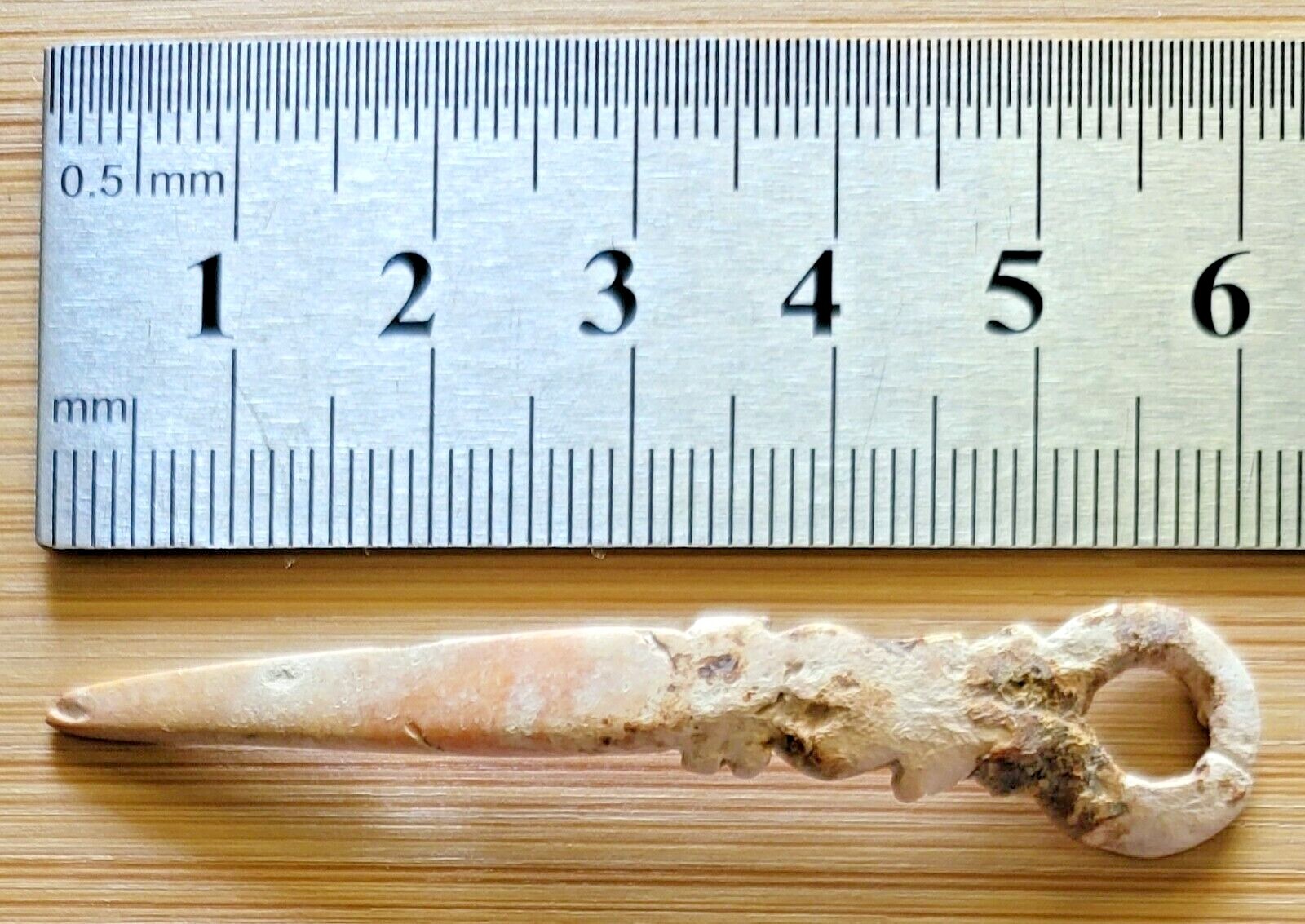 AUTHENTIC -- c. 2000 YEAR OLD PRE-COLUMBIAN COLIMA CARVED SHELL PENDANT - MEXICO