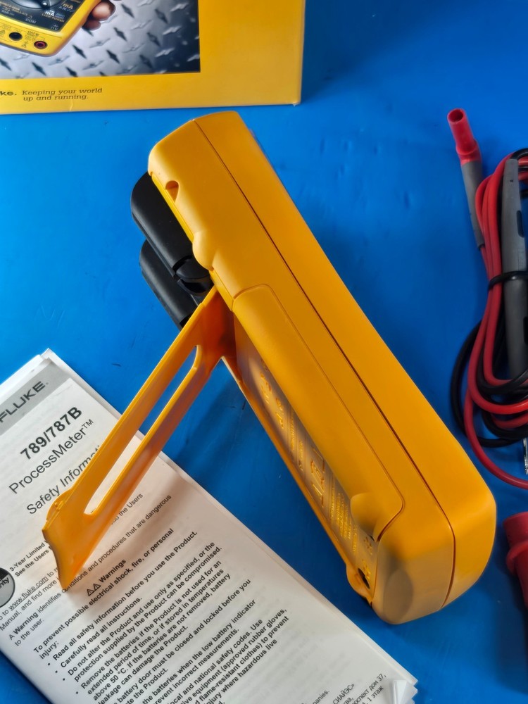 Fluke 789 Processmeter NEW