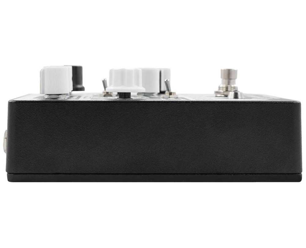 Earthquaker Devices Data Corrupter Modulated Monophonic Harmonizing Pedal