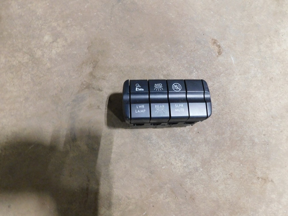 Freightliner Cascadia Dash Switch