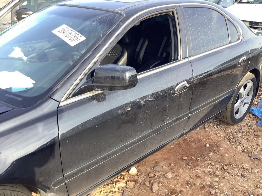 TL 2002 Glove Box 4673032