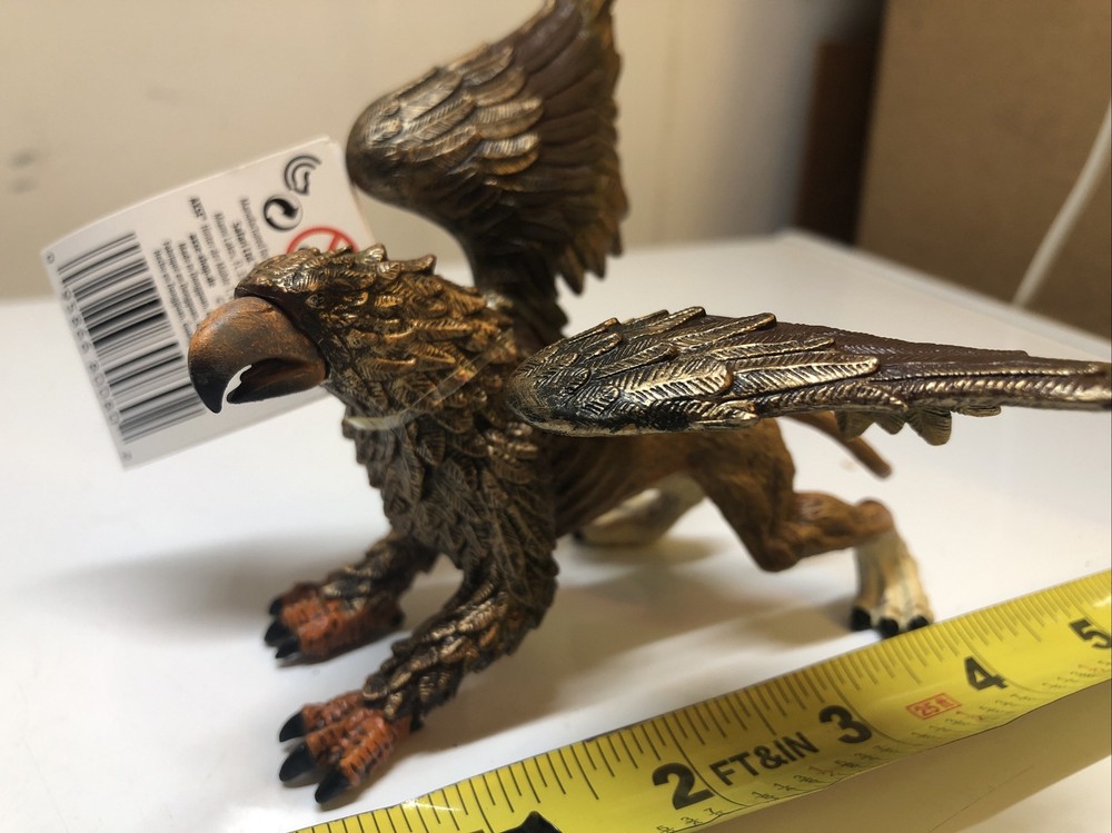 Safari Ltd Mythical Realms Griffon figure