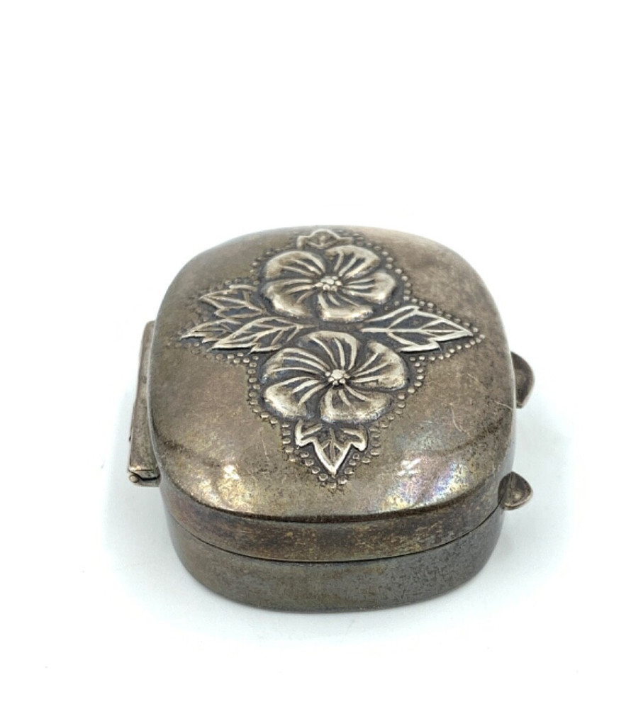 Mervyn's Sterling Pill Box Silver Repousse AN3/25