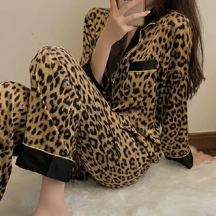 Spring and Fall Pajamas Set Women's Fashion Leopard Print Long-Sleeved Sleepwear