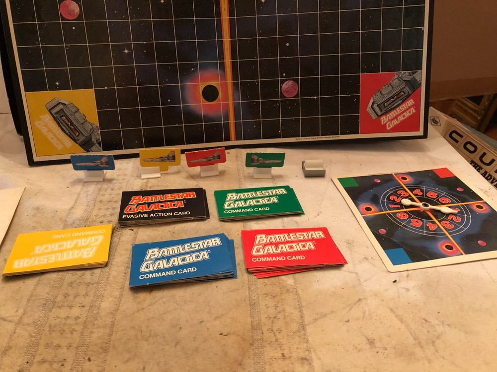 BATTLESTAR GALACTICA GAME IN GREAT SHAPE