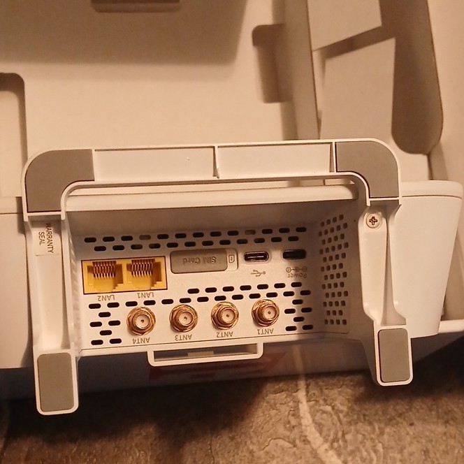 T-Mobile 5G Gateway Router Wireless Wired Ethernet USB-C White