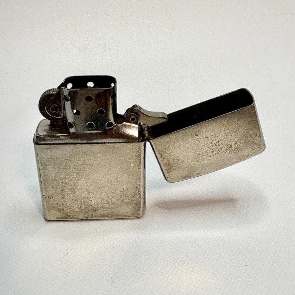 Zippo oil lighter silver