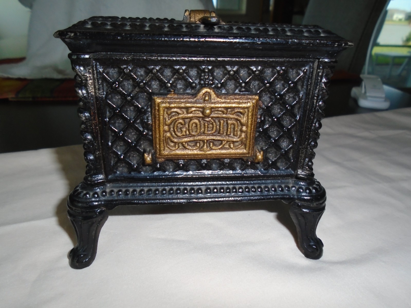 Godin Chaufette (little stove) Advertising Inkwell France ca1900