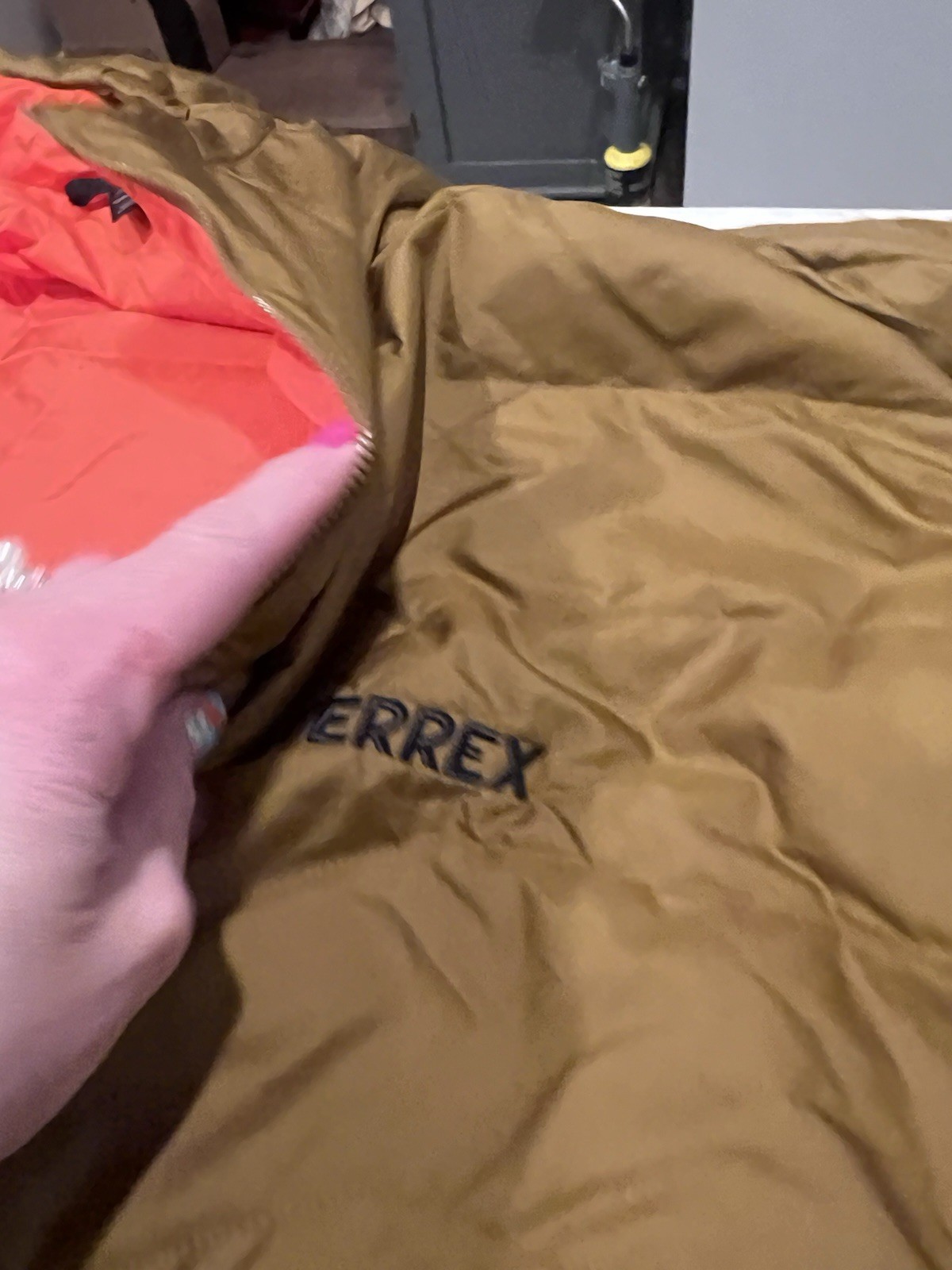 Adidas XL Terrex Xploric PrimaLoft Insulated Hooded Poncho