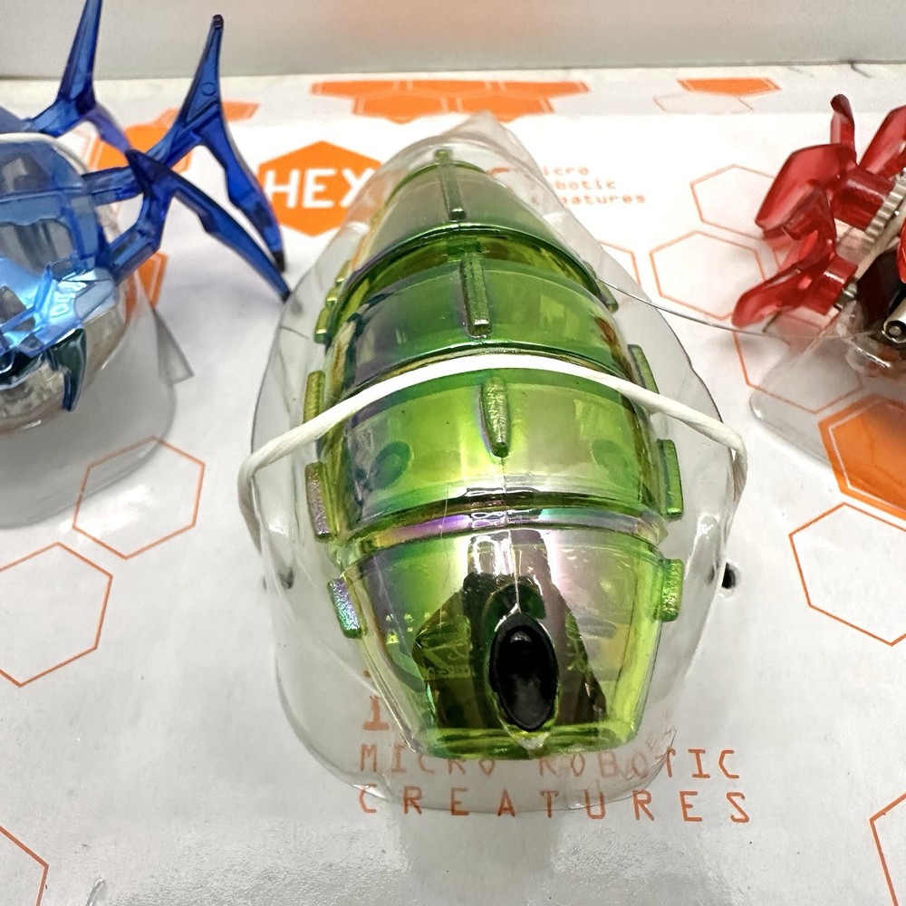 HTF Rare 2012 NIB Hexbug Micro Robotic Creatures Ant Larva Crab Open Box