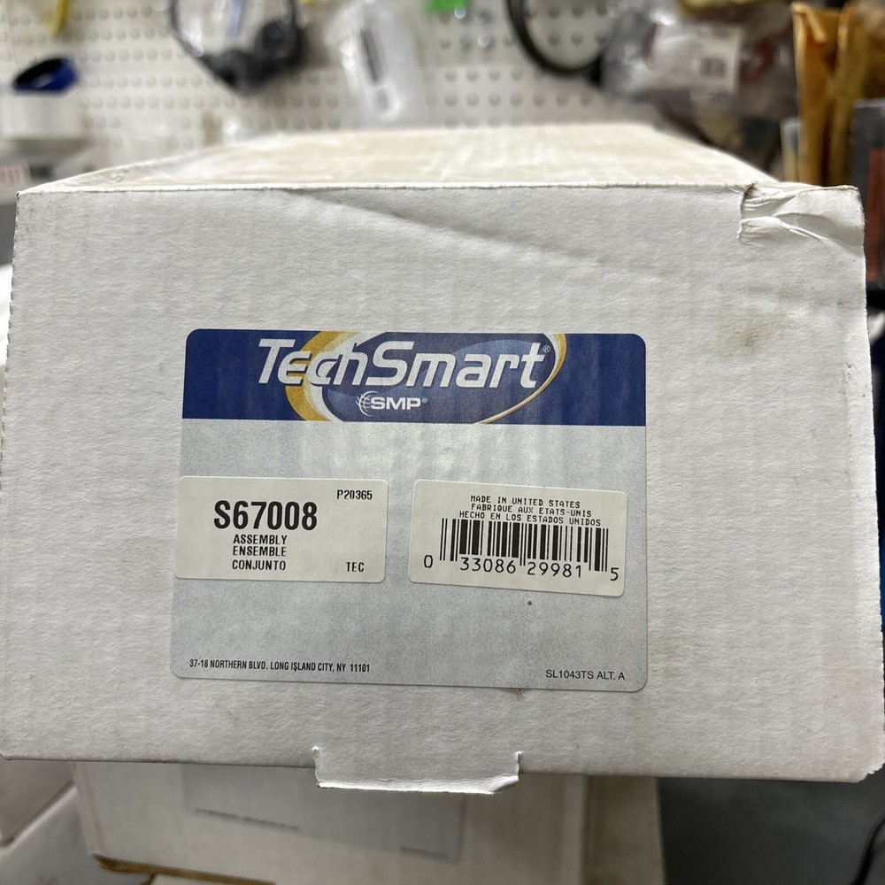 TechSmart S67008, Center High Mount Brake Light, for Select Ford/Mazda Models