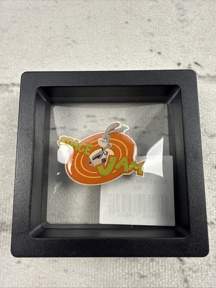 Headgear Hat Pin Space Jam In Display Box