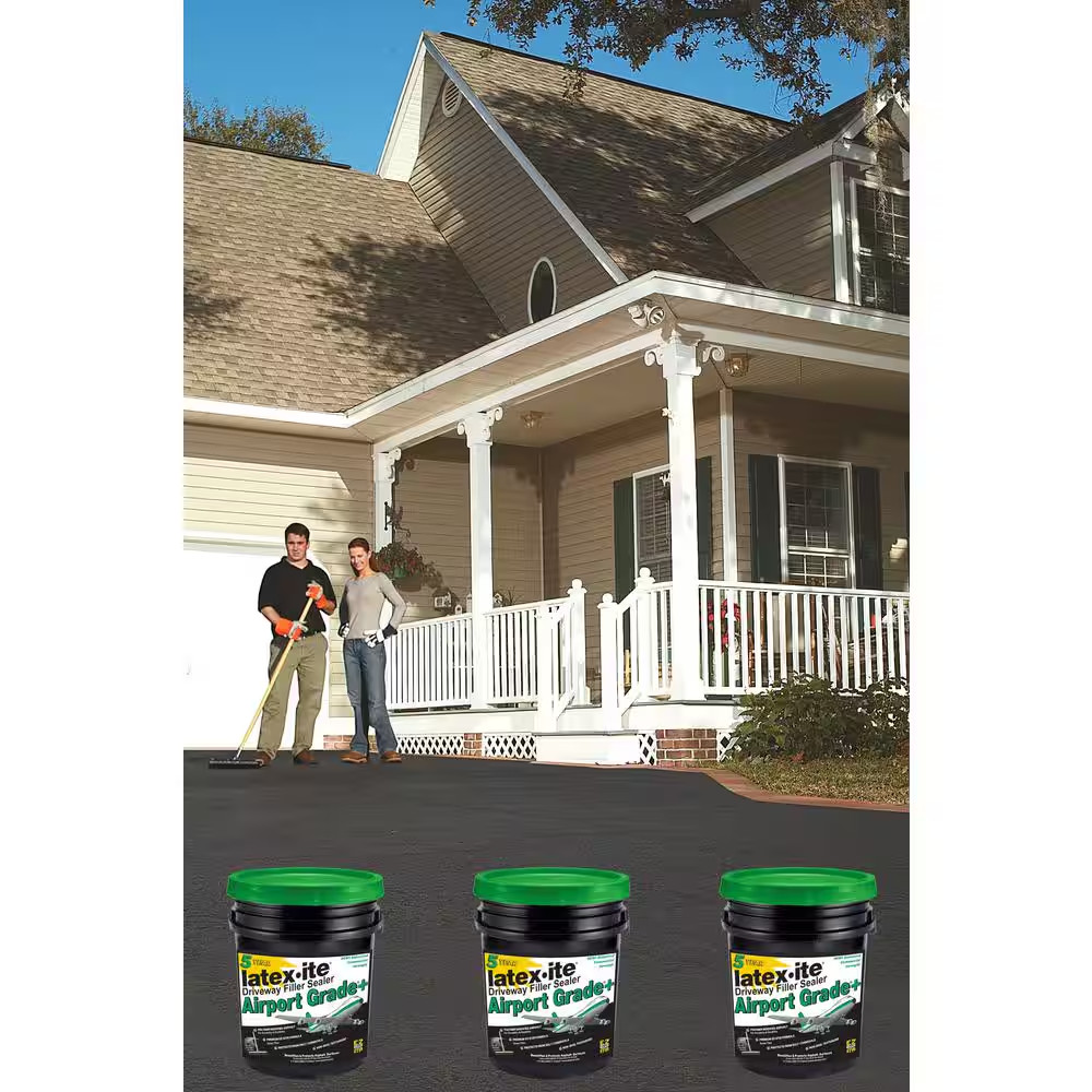 4.75 Gal Airport Grade+ Driveway Filler Sealant