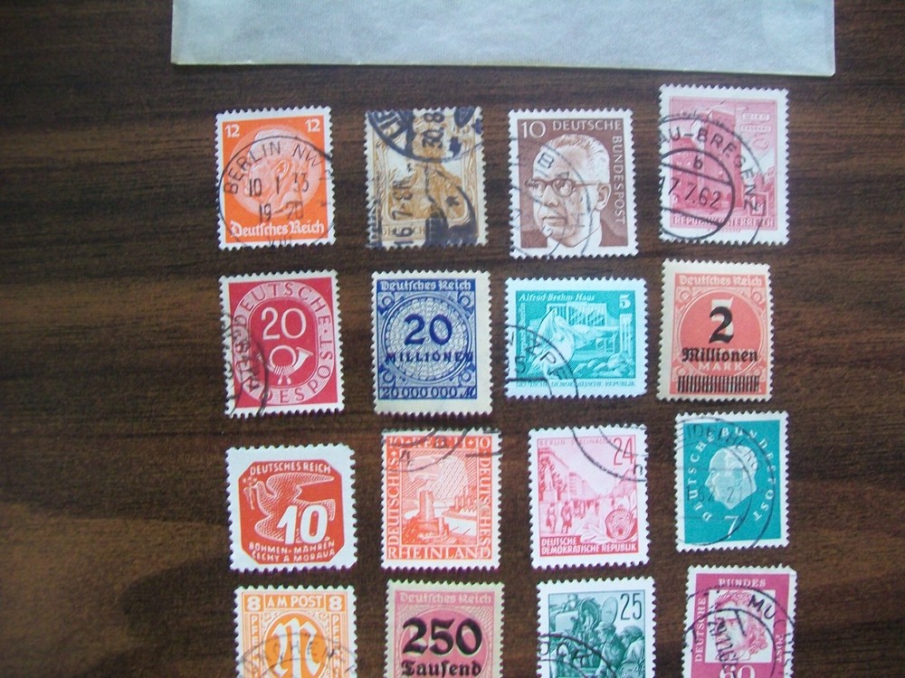 Germany Postage Stamps - Germany - Vintage - 20 Various Stamps (392)
