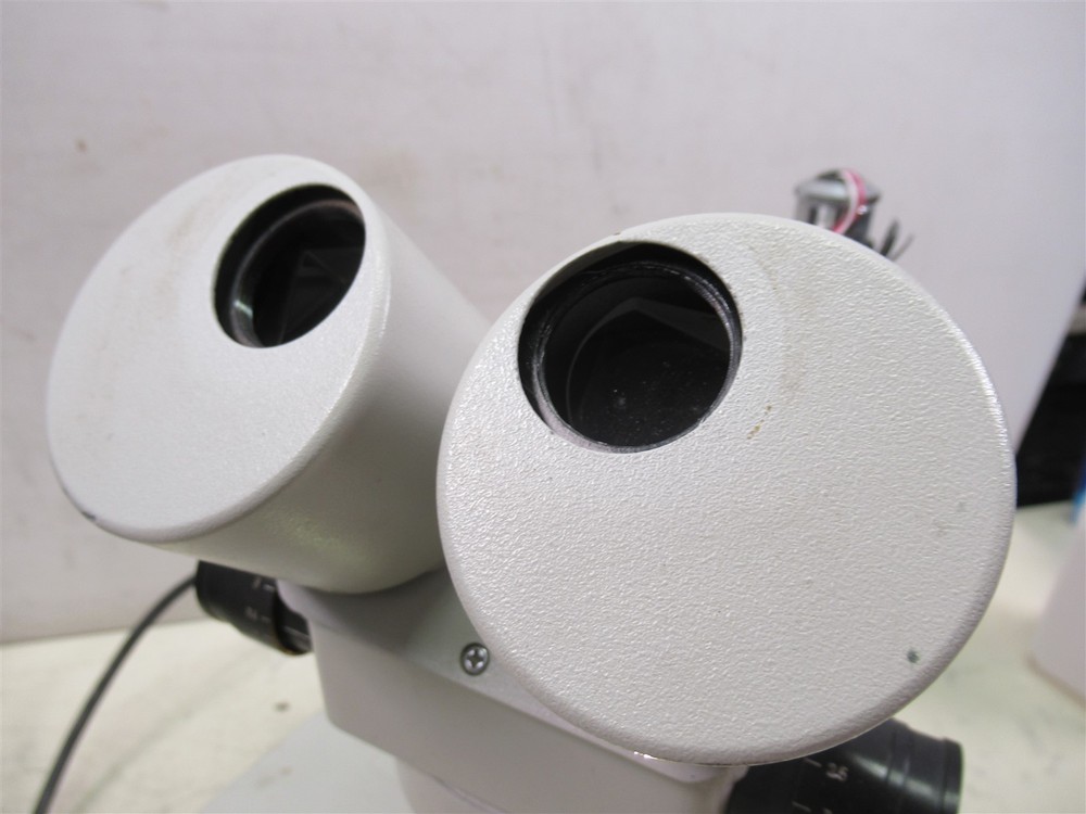 Omano Binocular Stereo Microscope with Boom Stand and Light Source