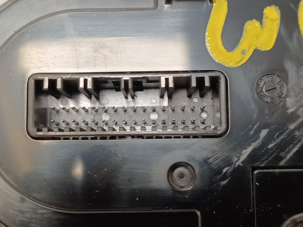 Used A/C Selector Switch fits: 2019 Kia Sorento front automatic temperature cont