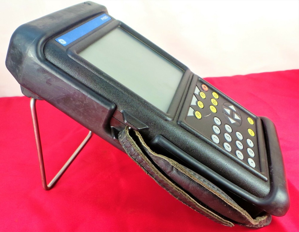 GE Panametrics PM880 Portable Hygrometer.