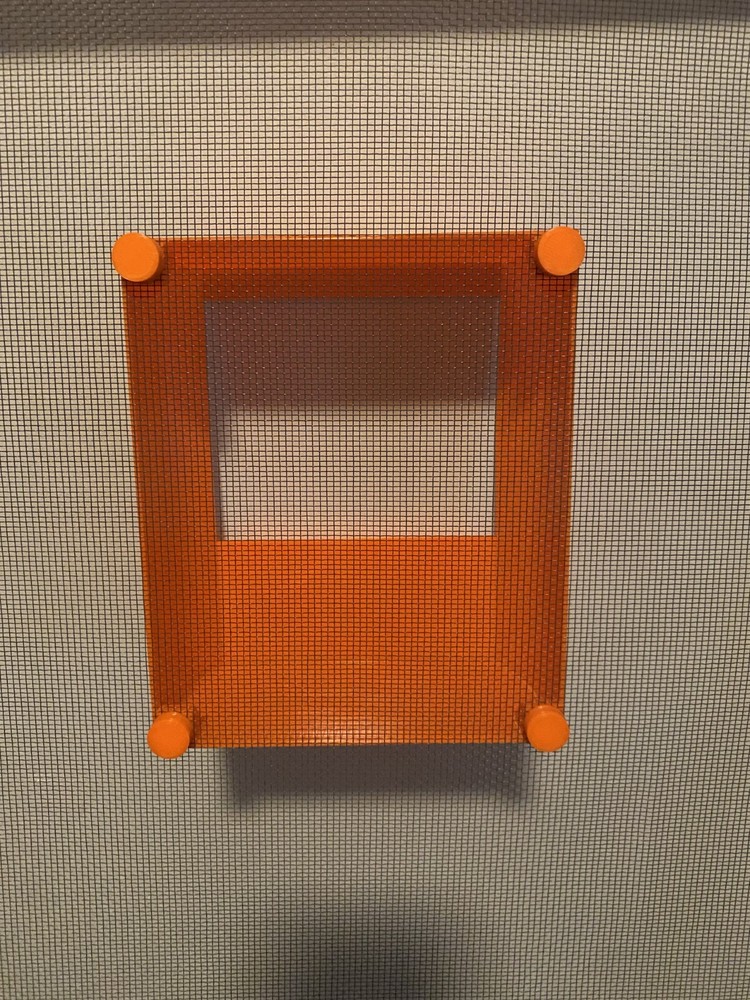 Magnetic Screen Chameleon Feeder