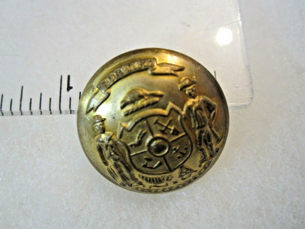 IW era WISCONSIN STATE SEAL BUTTON