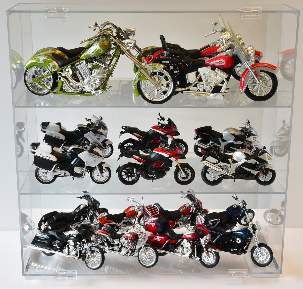 Motorcycle - Multi scale die cast capabilities  Display case