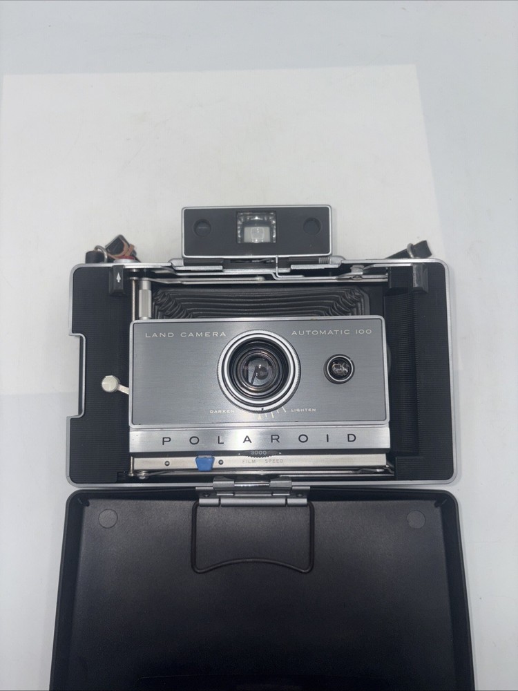 Polaroid Automatic 100 Land camera COMPLETE W/ Flashgun 268 Untested