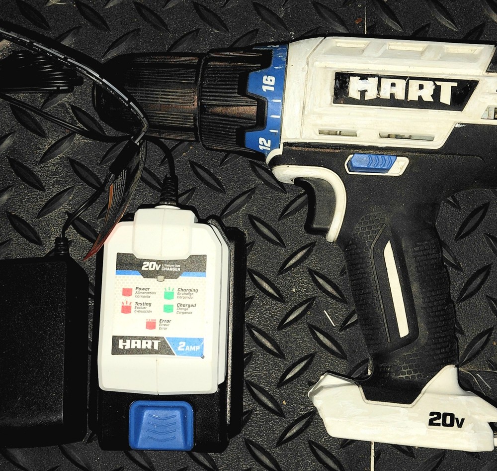 20v Hart drill set with charger