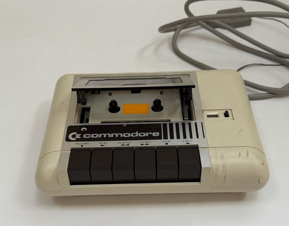 VINTAGE Commodore 64 Datassette 1530 Model C2N Cassette Unit Computer Accessory