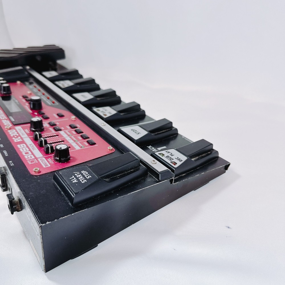 BOSS RC-300 Effector Loop Station Looper Guitar Effect Pedal used